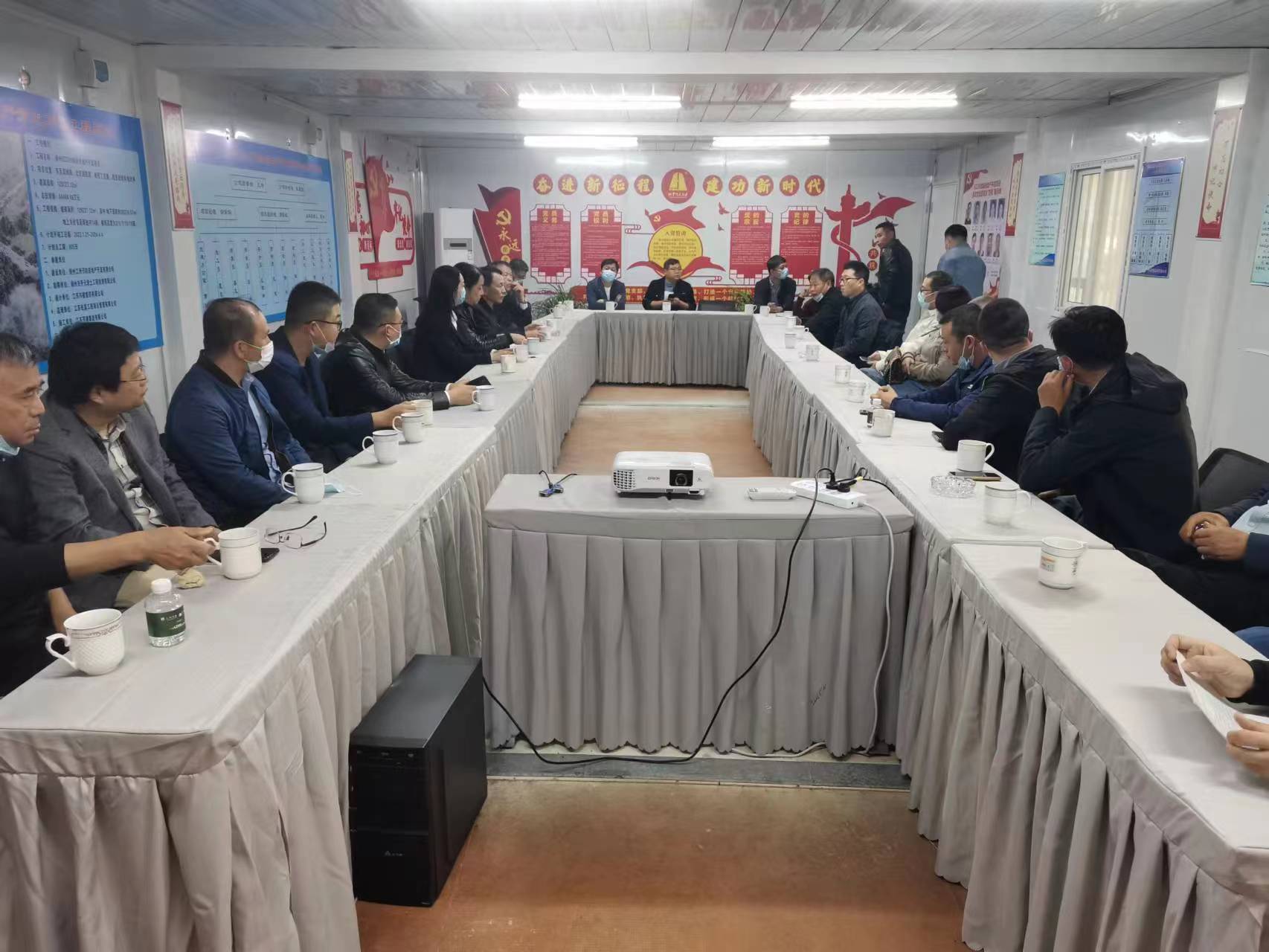 图1-7-2、邗江建筑业观摩.jpg